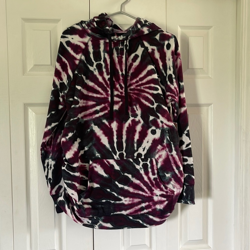 ❤️❤️ HOST PICKED❤️❤️ Paisley Sky Maternity Hoodie Size L🥰🥰